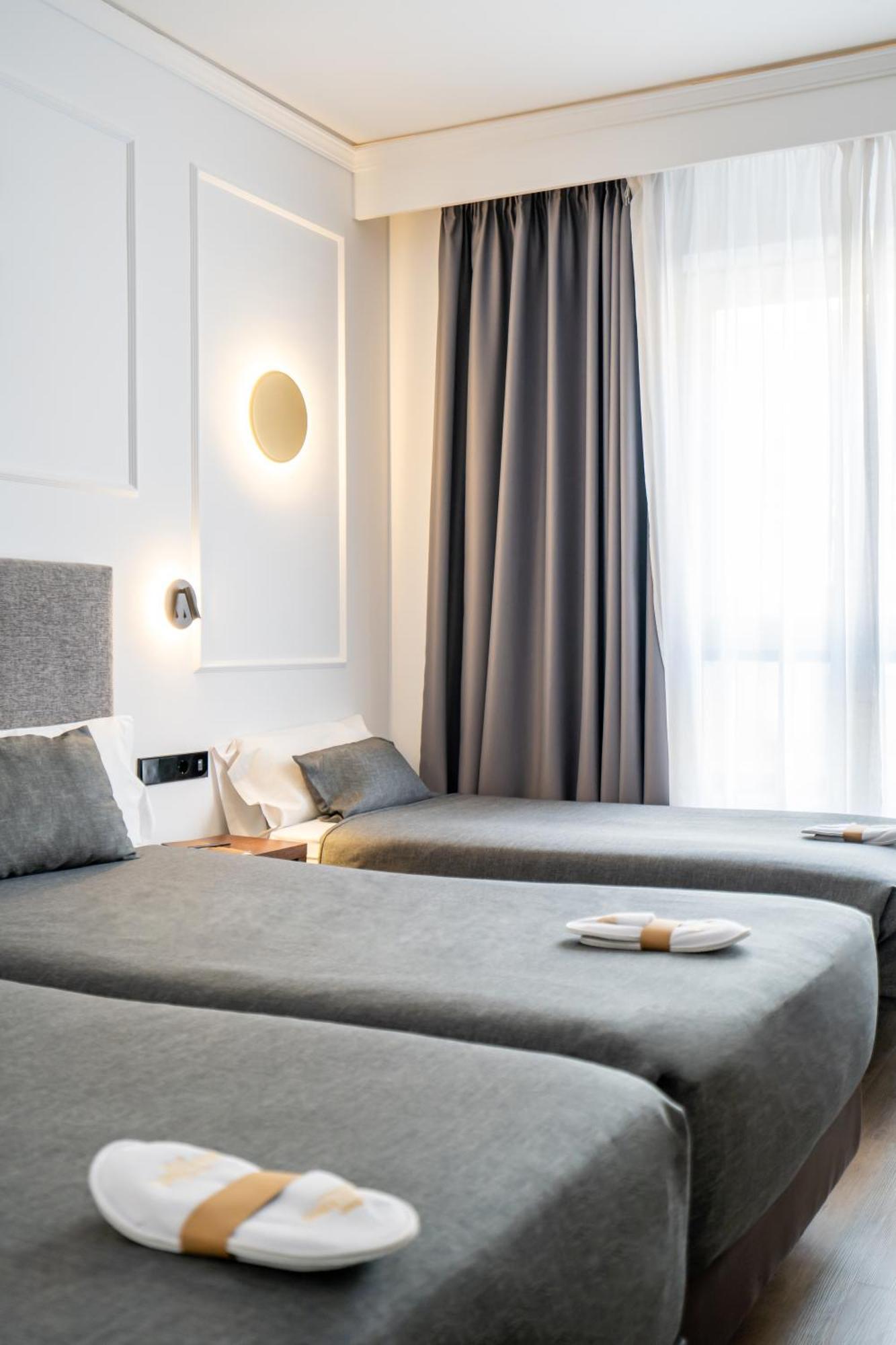 Hotel Conqueridor Valencia Habitación foto